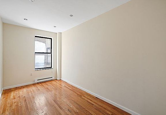 3rd image of 7 W 108th St APT 1A