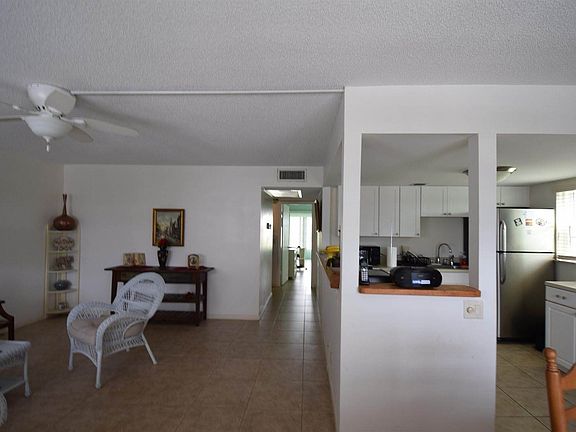 4th image of 393 Wellington Cir #K-3930