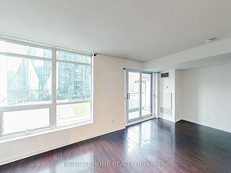 18 Yonge St #1813 — Photo 16