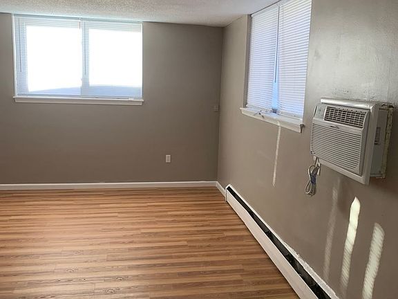 3rd image of 3540 11th Ave S APT 3