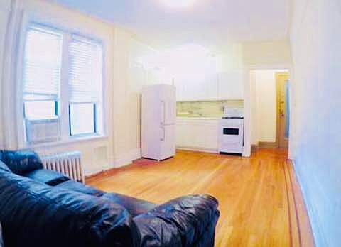 2nd image of 3033 32nd St APT 3A