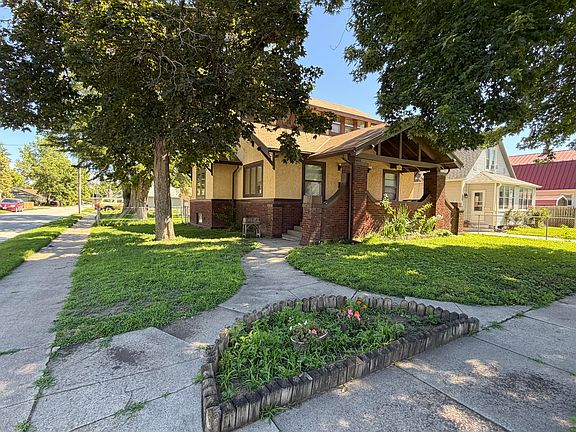 4th image of 2132 Avenue D