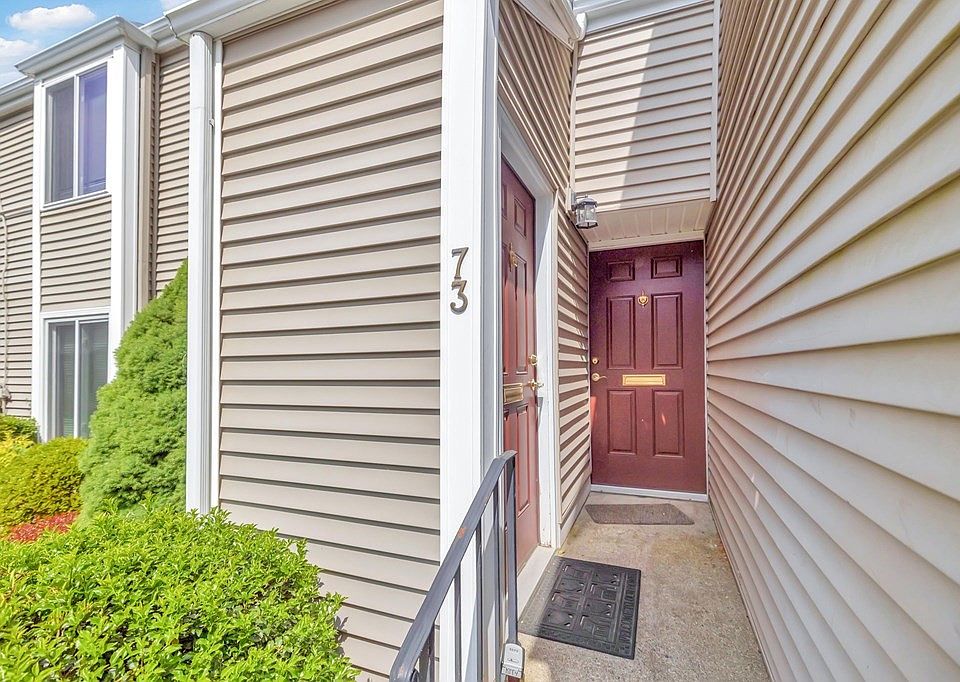 Hampden East In Hampden Meadows 73 Nassau Dr Springfield MA Zillow