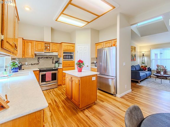 5th image of 17572 NW Shady Fir Loop Unit 24