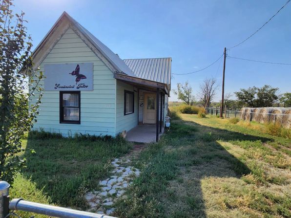 310 S Dewitt Ave, Norcatur, KS 67653