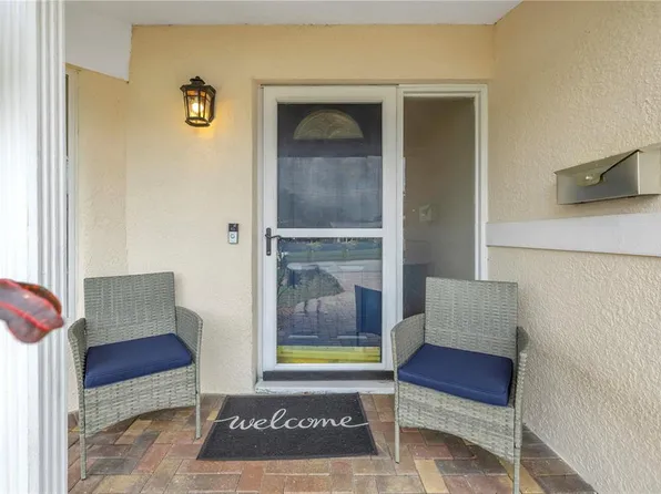 5918 27th Ave N, Saint Petersburg, FL 33710