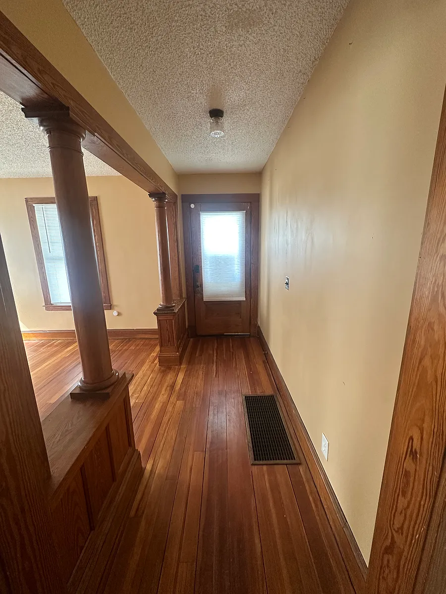 Building Photo - 46 Hartford Ave #1