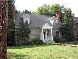 1st image of 152 Westhampton Ave