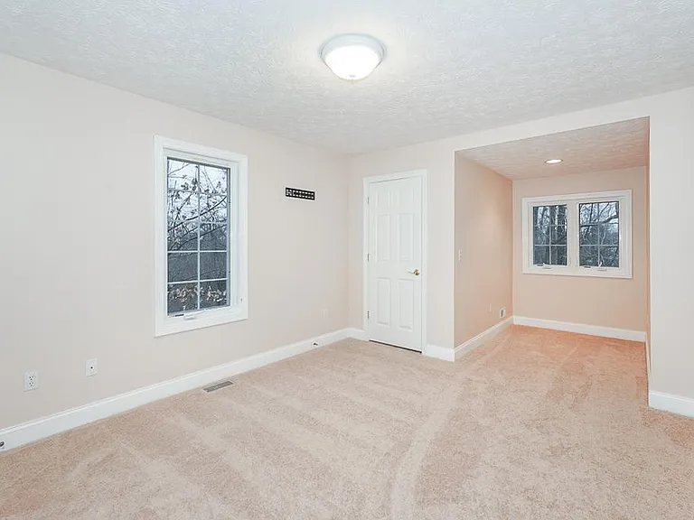3729 Edgehill Dr — Photo 37