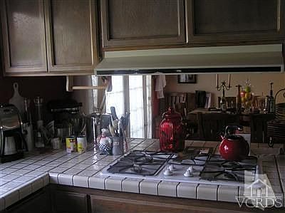 Spacious Kitchen w/Tile