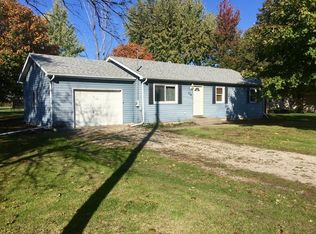 311 W Lincoln Ave, Gardner, IL 60424