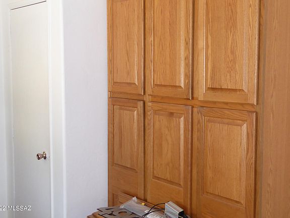 4th image of 4902 N Alicia Ave