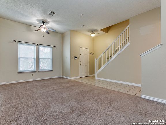 4th image of 3705 WHITEFIELD SQ