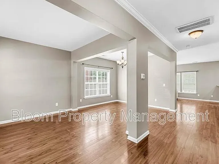 8423 Taylor Plantation Rd — Photo 6