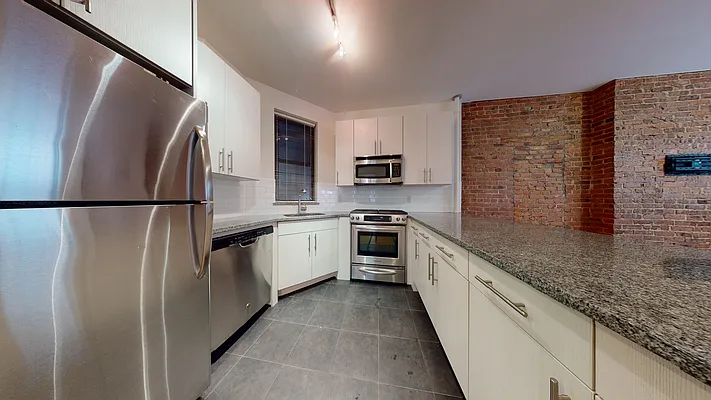 Rented by Bond New York | media 16