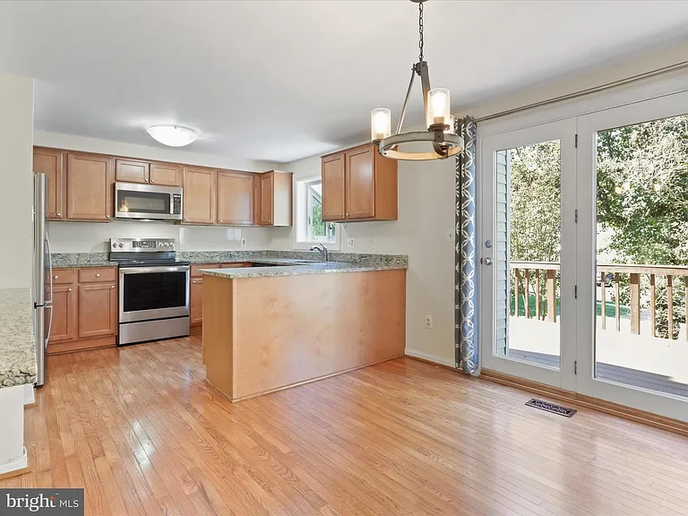 6502 Coachleigh Way — Photo 25