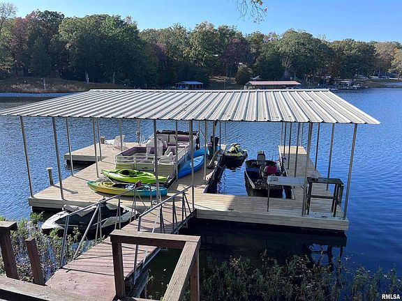 3rd image of 545 Lake Shore Dr N