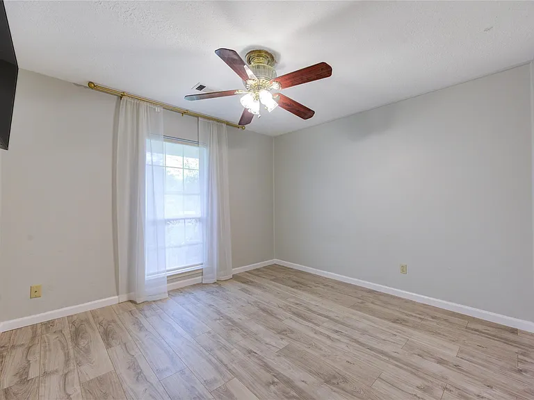16019 Fathom Ln — Photo 20