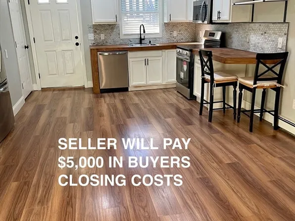 131 Stewart St #2-B, Fall River, MA 02720