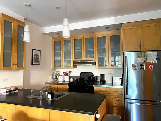 Rented by Compass | media 19