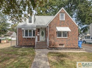 88 Hunt St, Iselin, NJ 08830