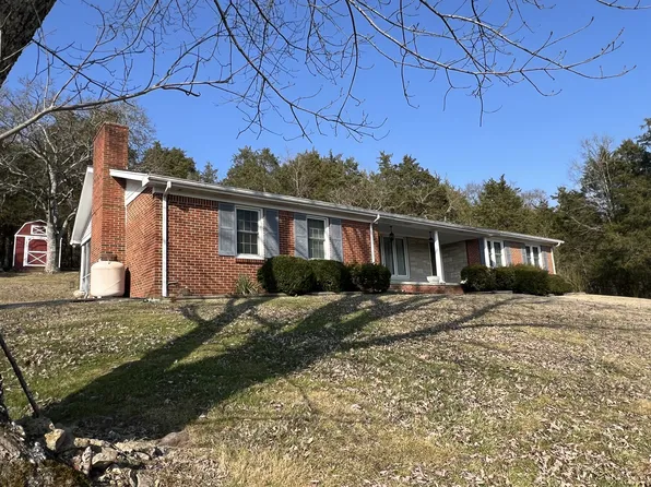 121 Stone Ln, Gainesboro, TN 38562