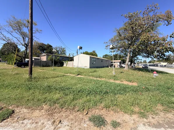 1117 E 2nd St, Metropolis, IL 62960