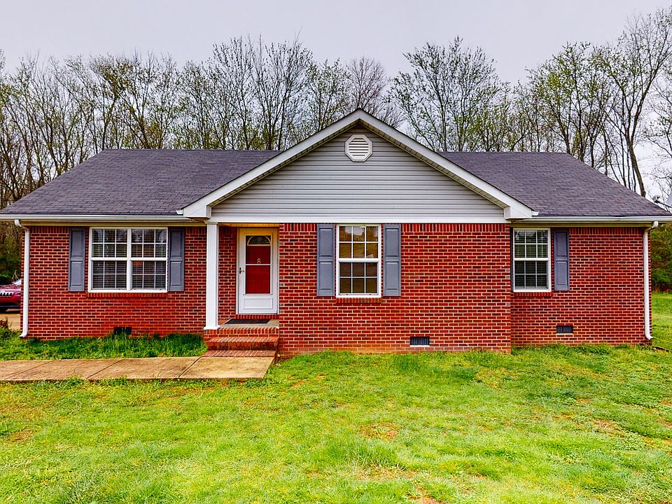 1st image of 8 Boyd Ln