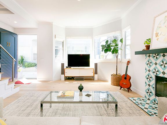 2nd image of 7912 Blackburn Ave APT 11