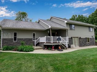 1956 Folsomdale Rd, Cowlesville, NY 14037