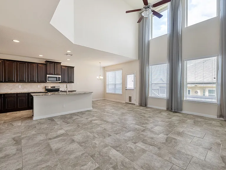 5489 Cypress Point — Photo 6