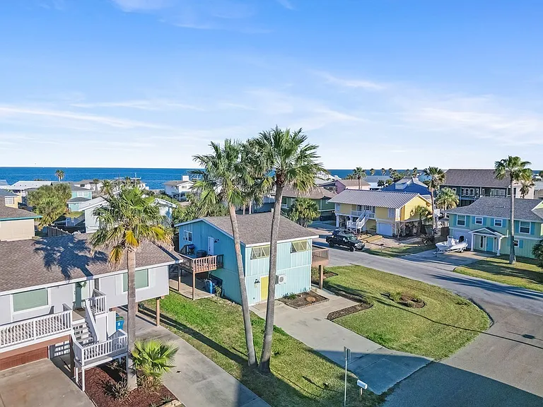 1 Lauderdale Dr — Photo 30