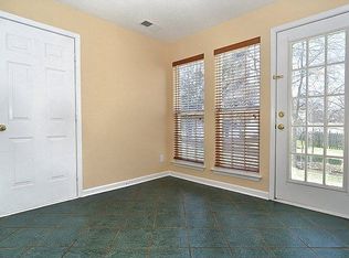 505 Long Crk, Charlotte, NC 28214