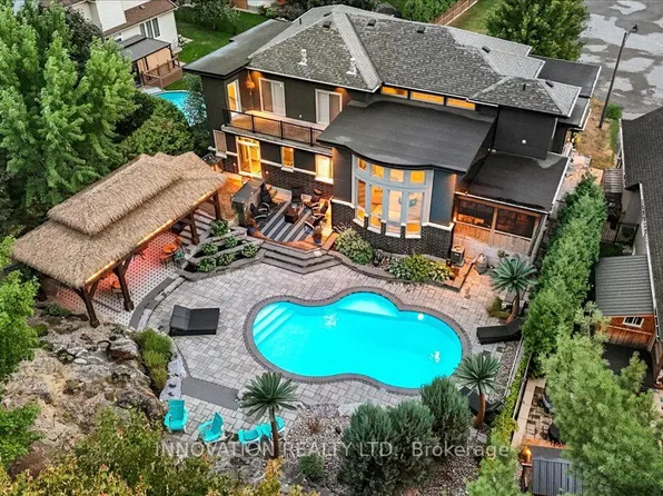 332 Carp Highlands Ct, Ottawa, ON K0A 1L0