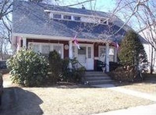 16 Oakdale Blvd, Farmingdale, NY 11735