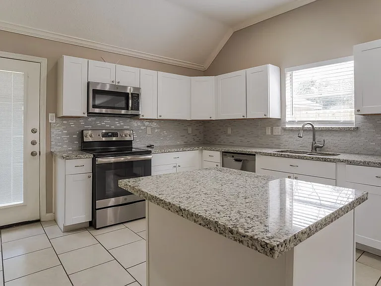 5218 Prairie Creek Dr — Photo 7
