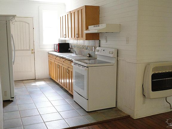 5th image of 407 E Jackson St