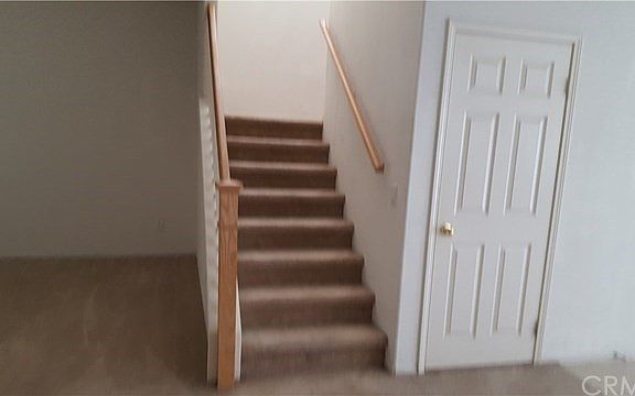 3rd image of 25668 Mountain Glen Cir