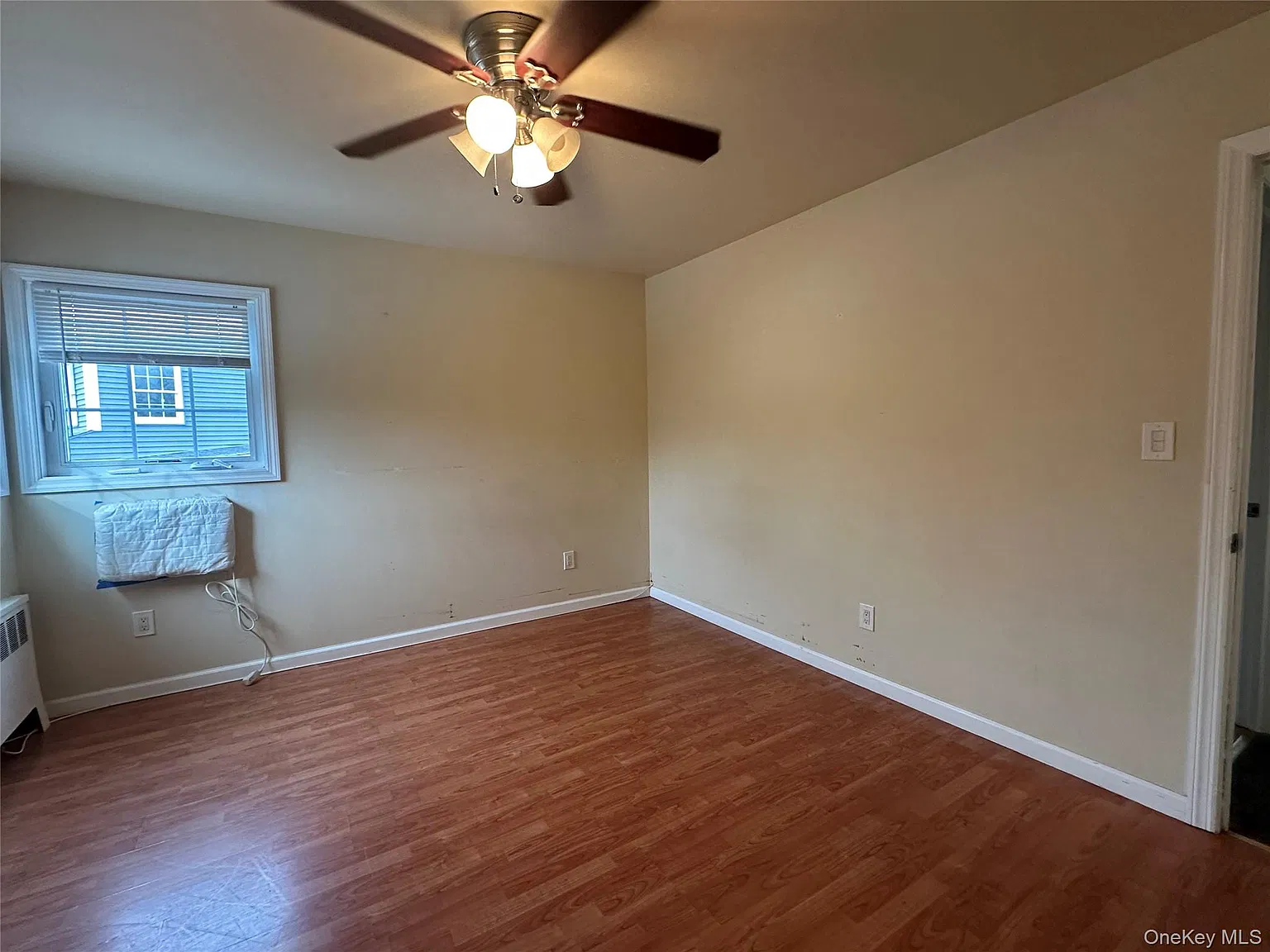 4 bed, 3.0 bath, 1564 sqft, $5,650 — Photo 3