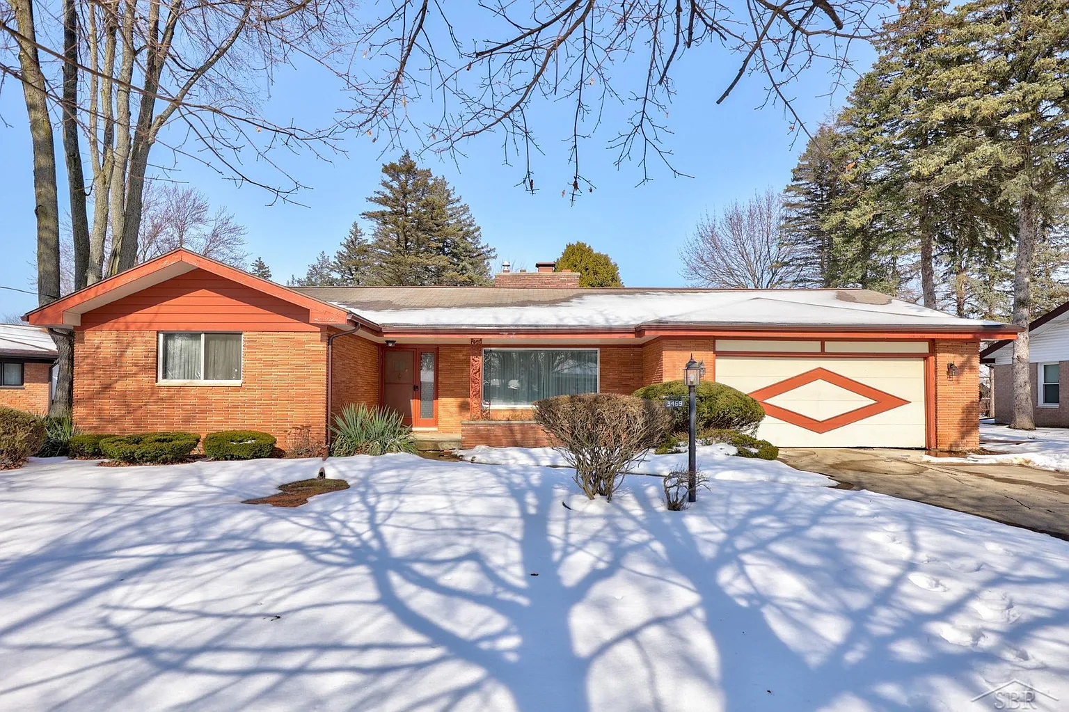 3469 Linger Ln photo 1