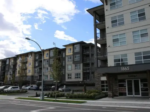 1865 Salton Rd #100, Abbotsford, BC V2S 0J8