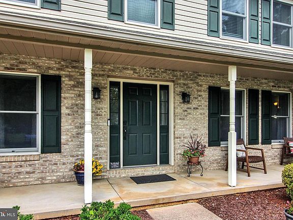 4th image of 6765 Windermere Ct