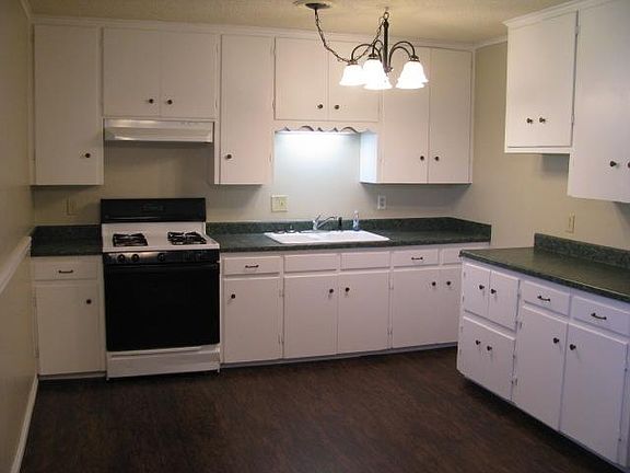 4th image of 3763 W 45th Pl