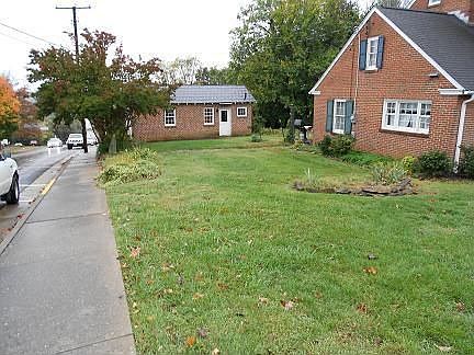 2nd image of 30 E Church St