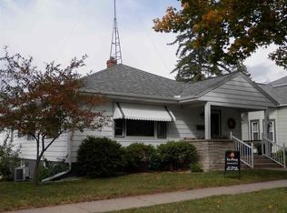 315 E Howard St, Portage, WI 53901