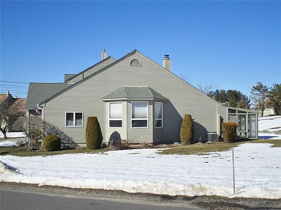 2nd image of 82D Nipmuc Trl #82D