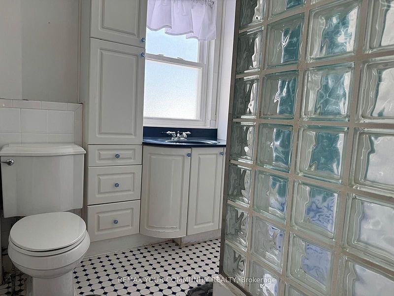 Toronto House for rent - 2 Bedrooms — photo 7