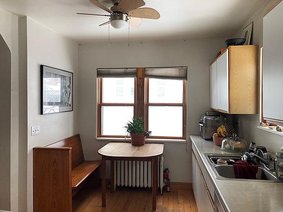 5th image of 214 E Oxford St