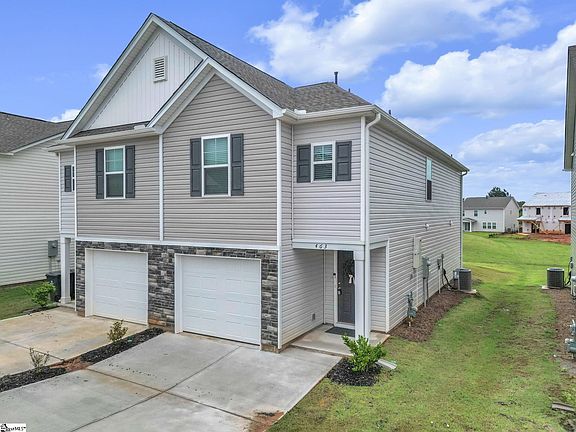 2nd image of 463 Seaborn Cir