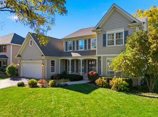 6812 Greene Rd, Woodridge, IL 60517